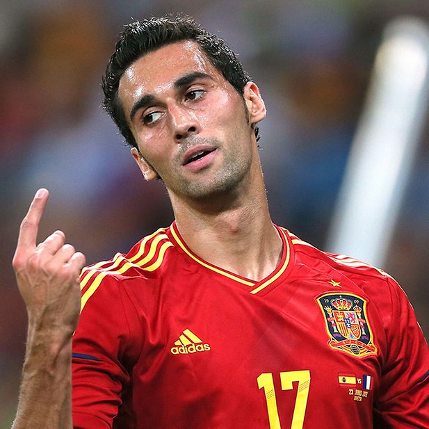 Which_footballers_wear_contact_lenses?_row_6