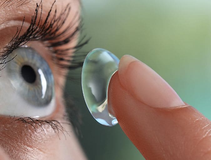 How_can_you_make_your_contact_lenses_feel_more_comfortable?_row_1