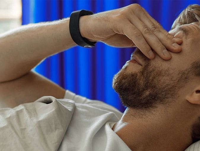 Sleeping_with_contact_lenses_why_it's_better_not_to_do_this_row_1